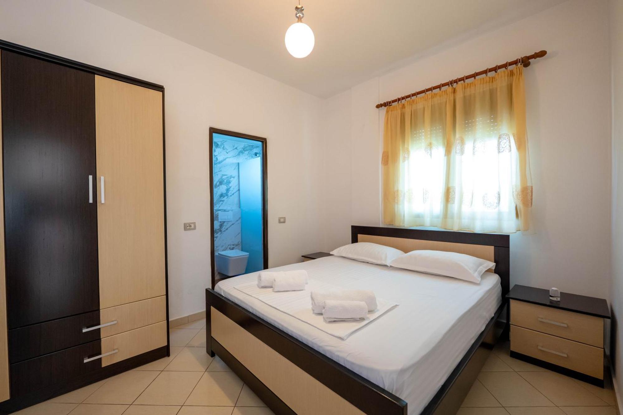 Apartment Flower Garden Ksamil